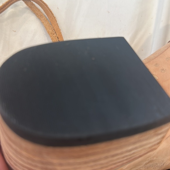 NWT  Freebird Peace lace up shoes - Picture 10 of 12